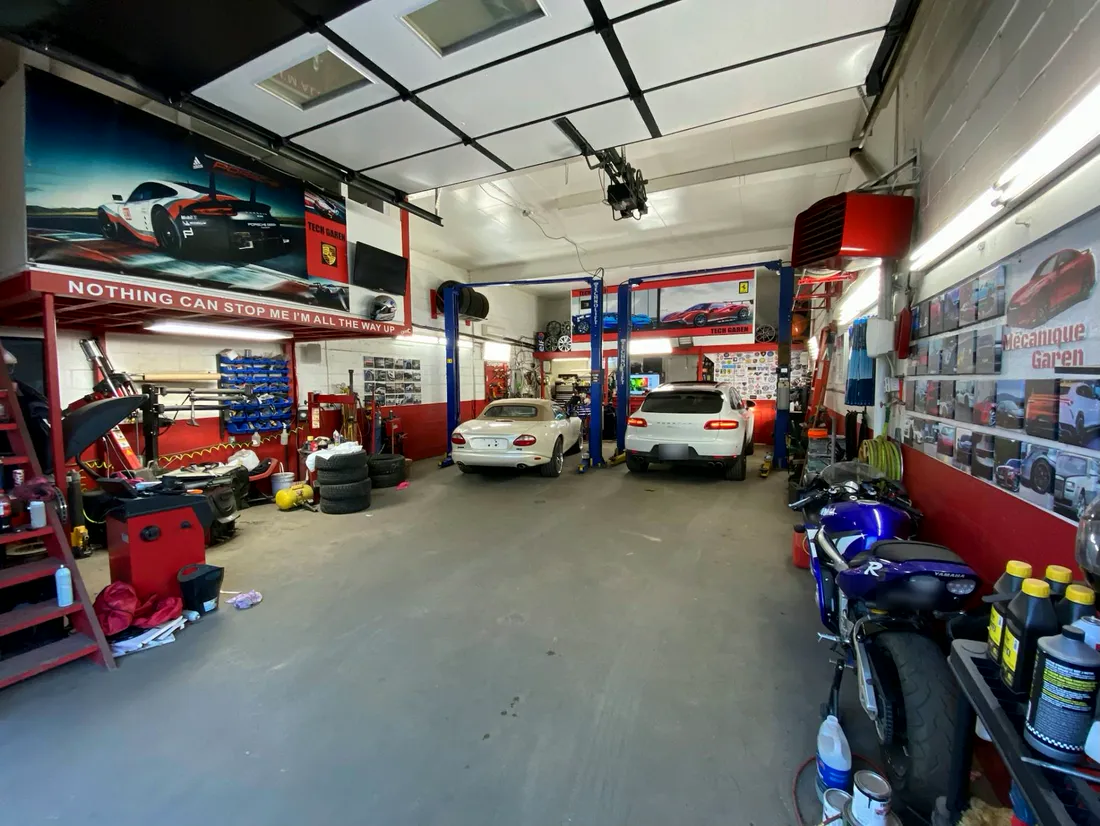 Notre garage à Sainte-Rose