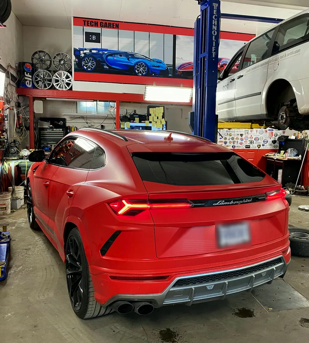 Lamborghini Urus dans notre garage